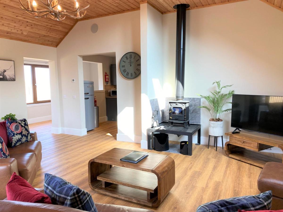 Pheasant Lodge With Hot Tub Forgandenny エクステリア 写真