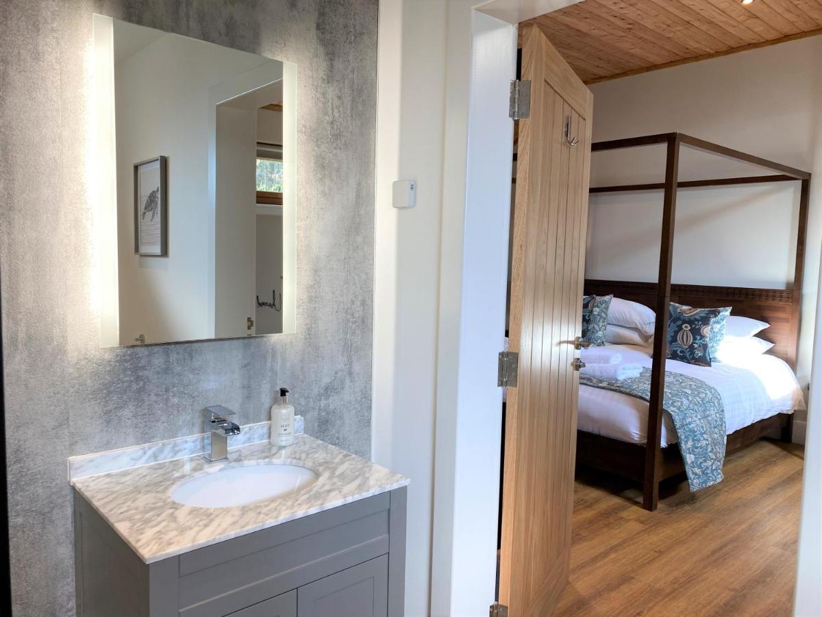 Pheasant Lodge With Hot Tub Forgandenny エクステリア 写真